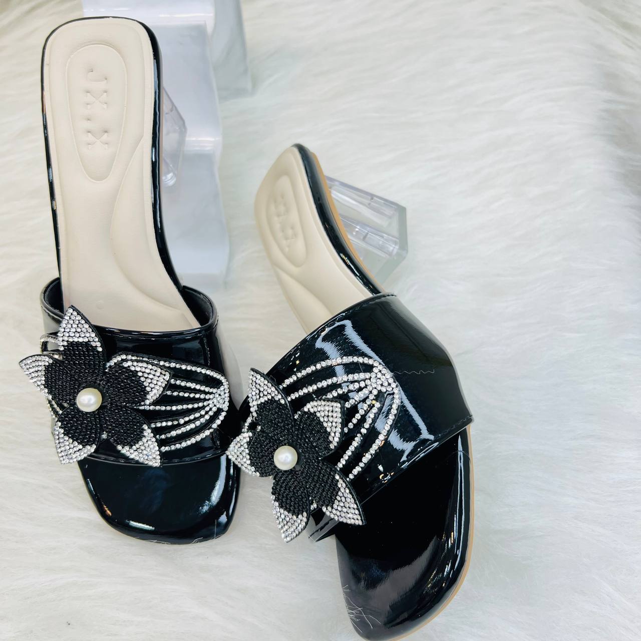 صندل پاشنه بلند